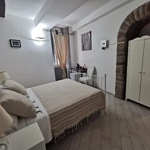 Margot Guest house